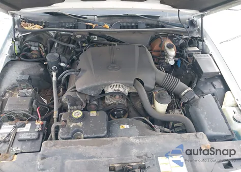 2002 Mercury Grand Marquis Gs z USA, uszkodzony, nr VIN 2MEFM74W92X653712